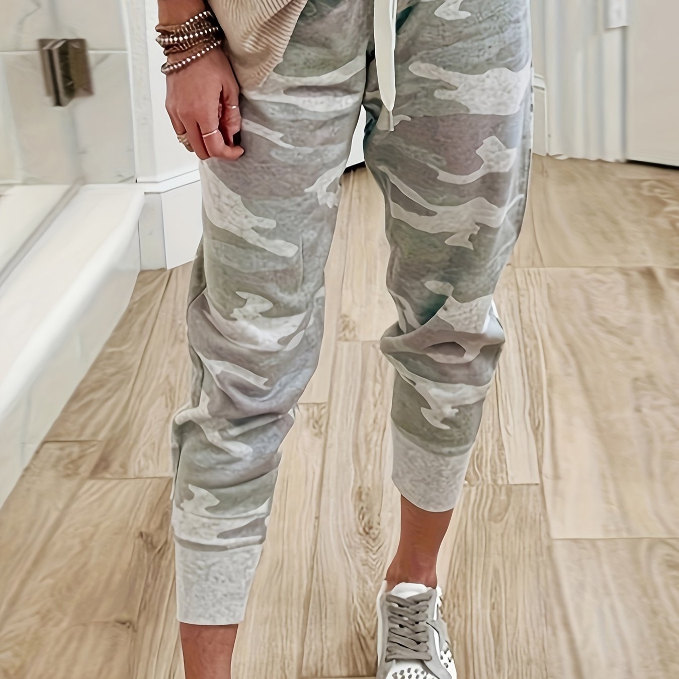 Camouflage Print Drawstring Waist Pants