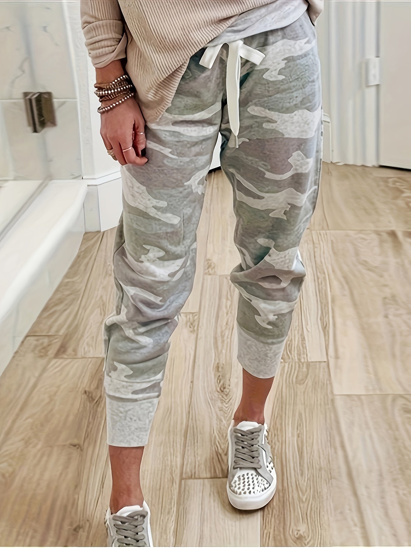 Camouflage Print Drawstring Waist Pants