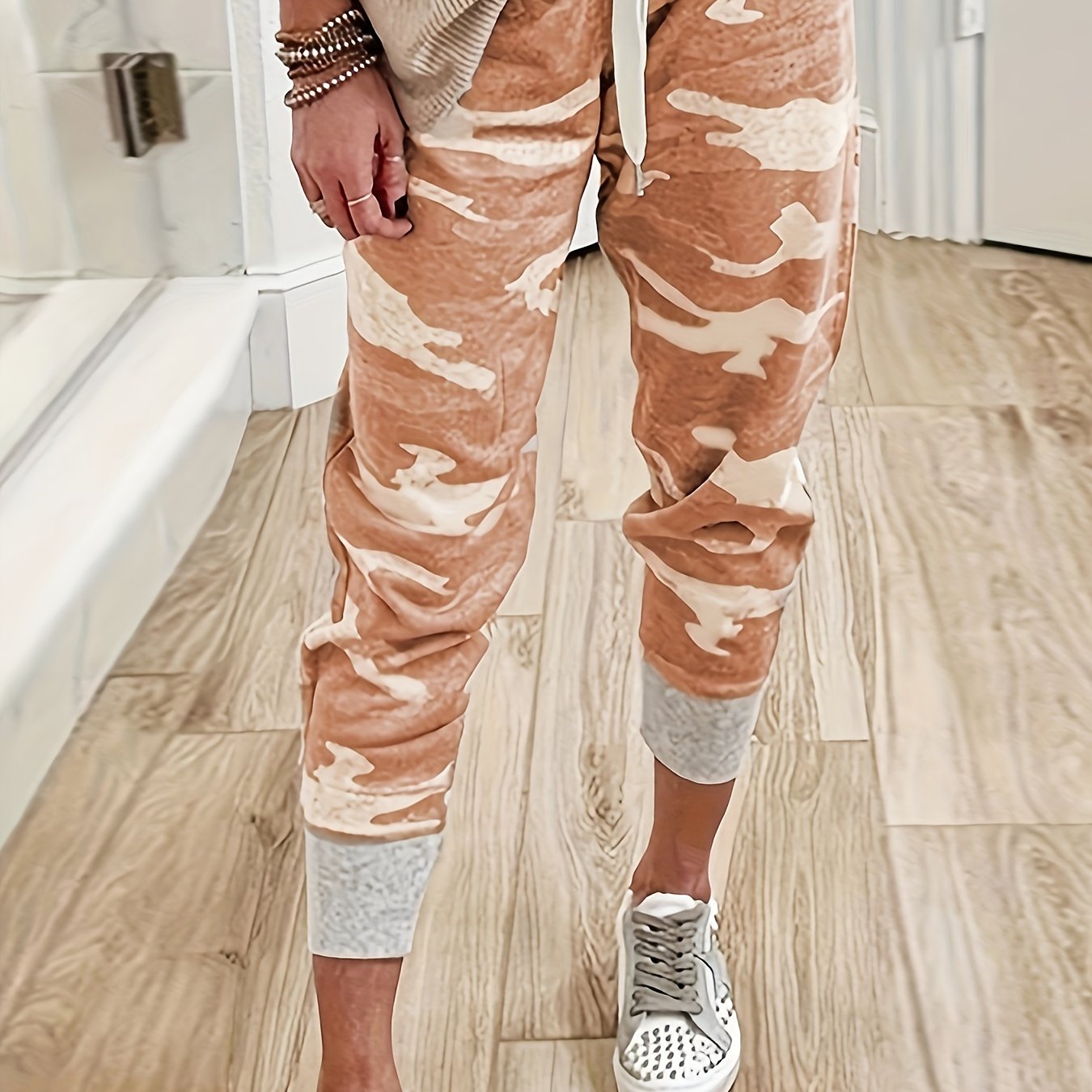 Camouflage Print Drawstring Waist Pants