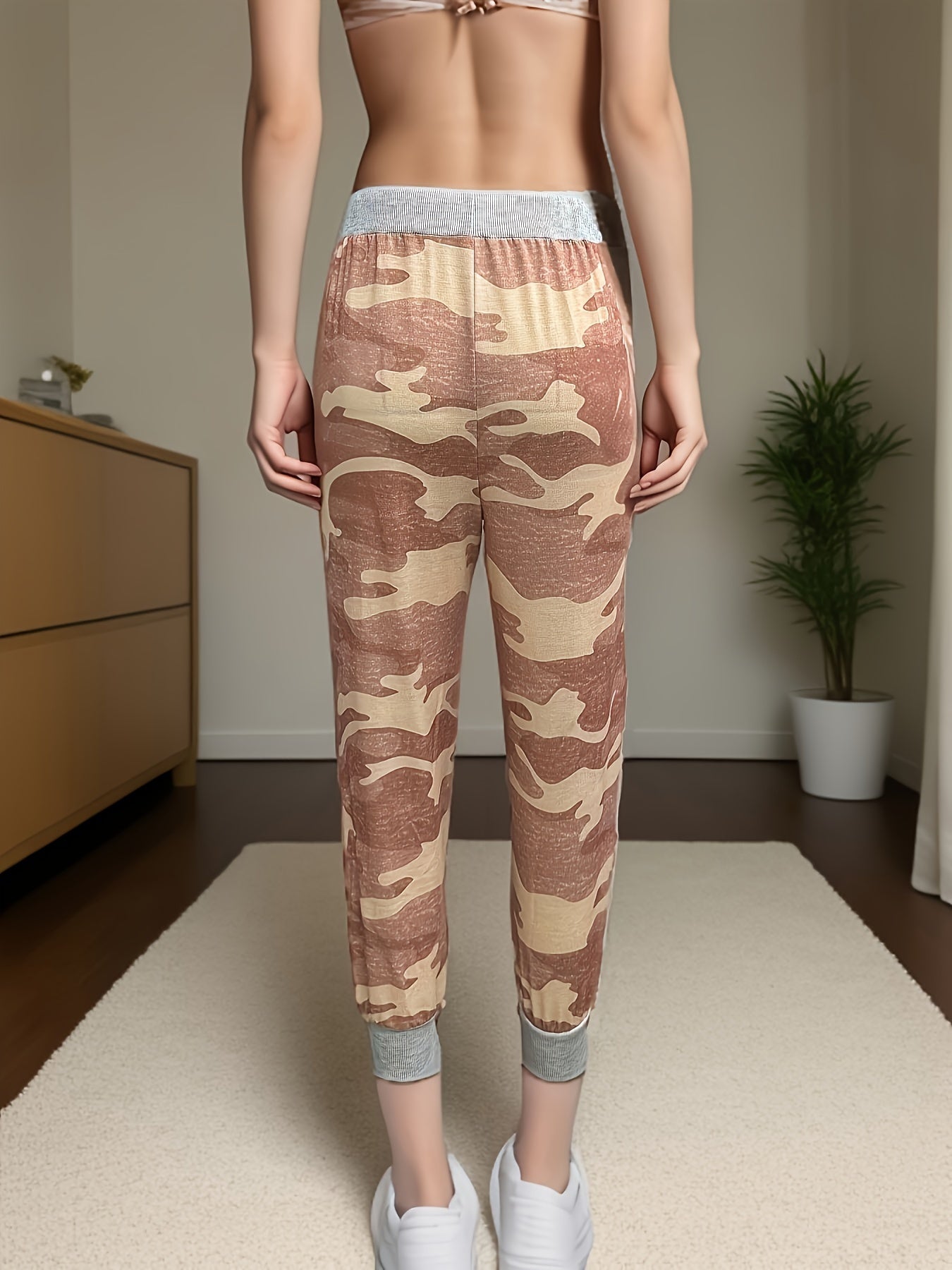 Camouflage Print Drawstring Waist Pants