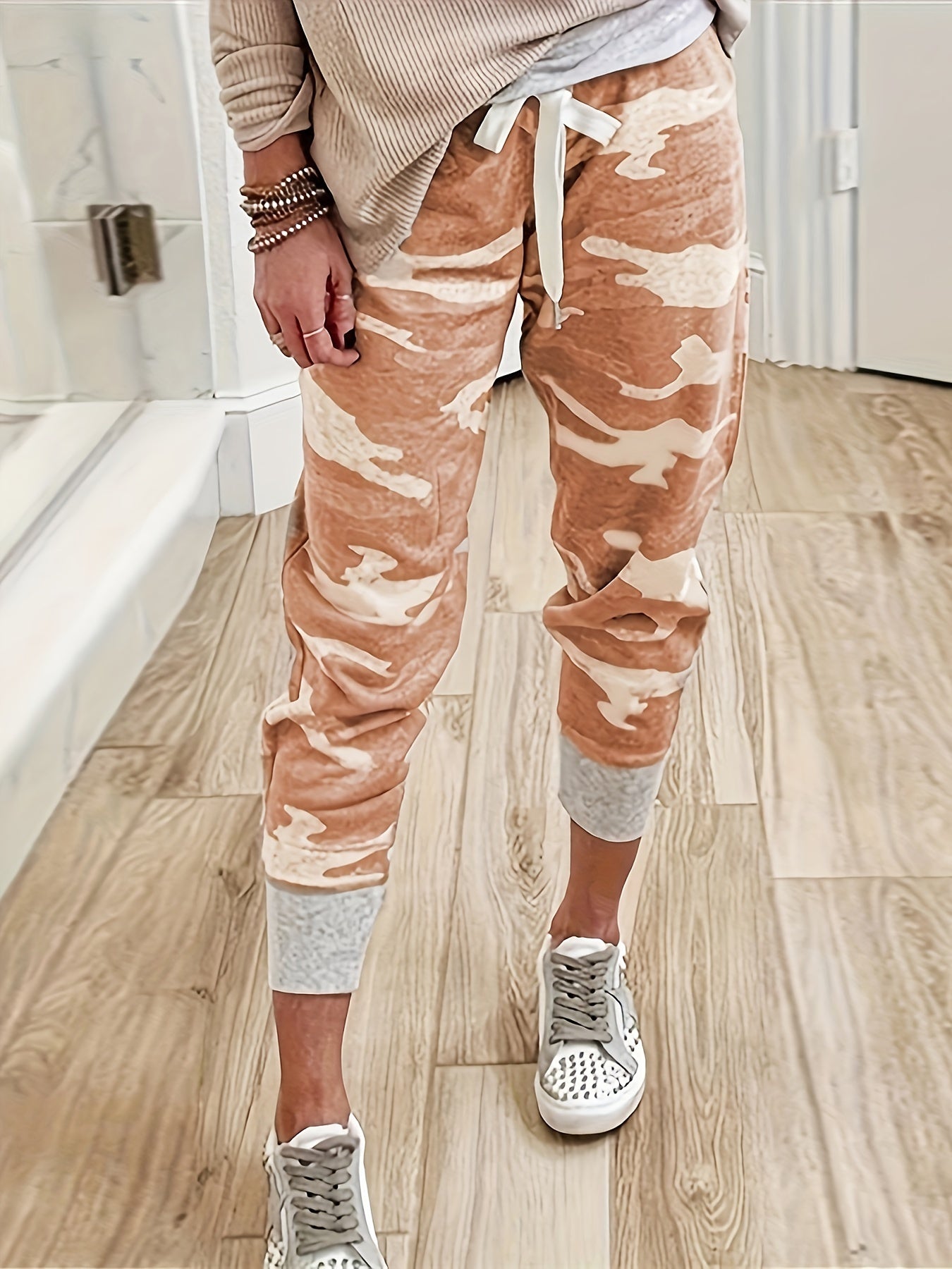 Camouflage Print Drawstring Waist Pants